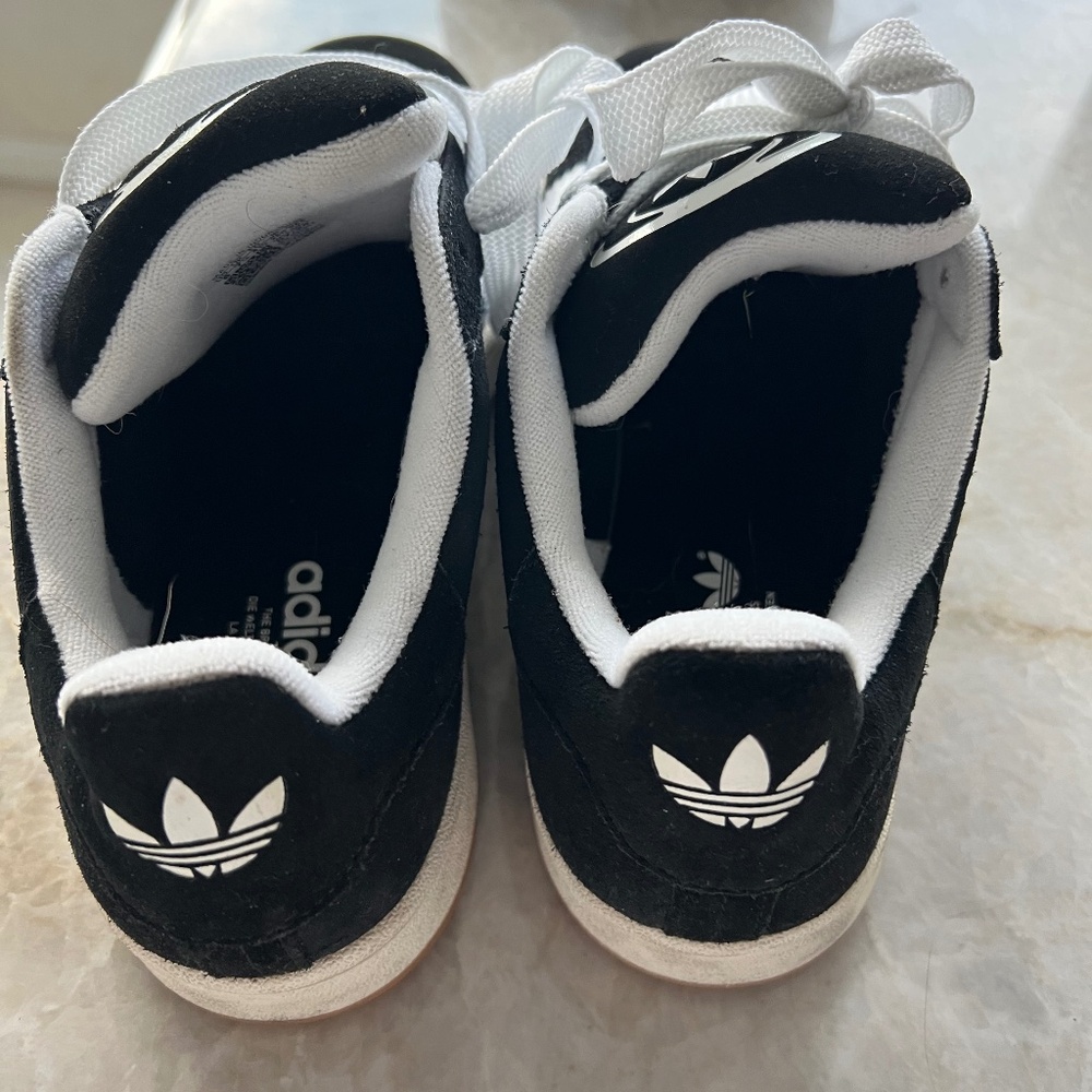 Adidas Black Campus Size 9 mens
